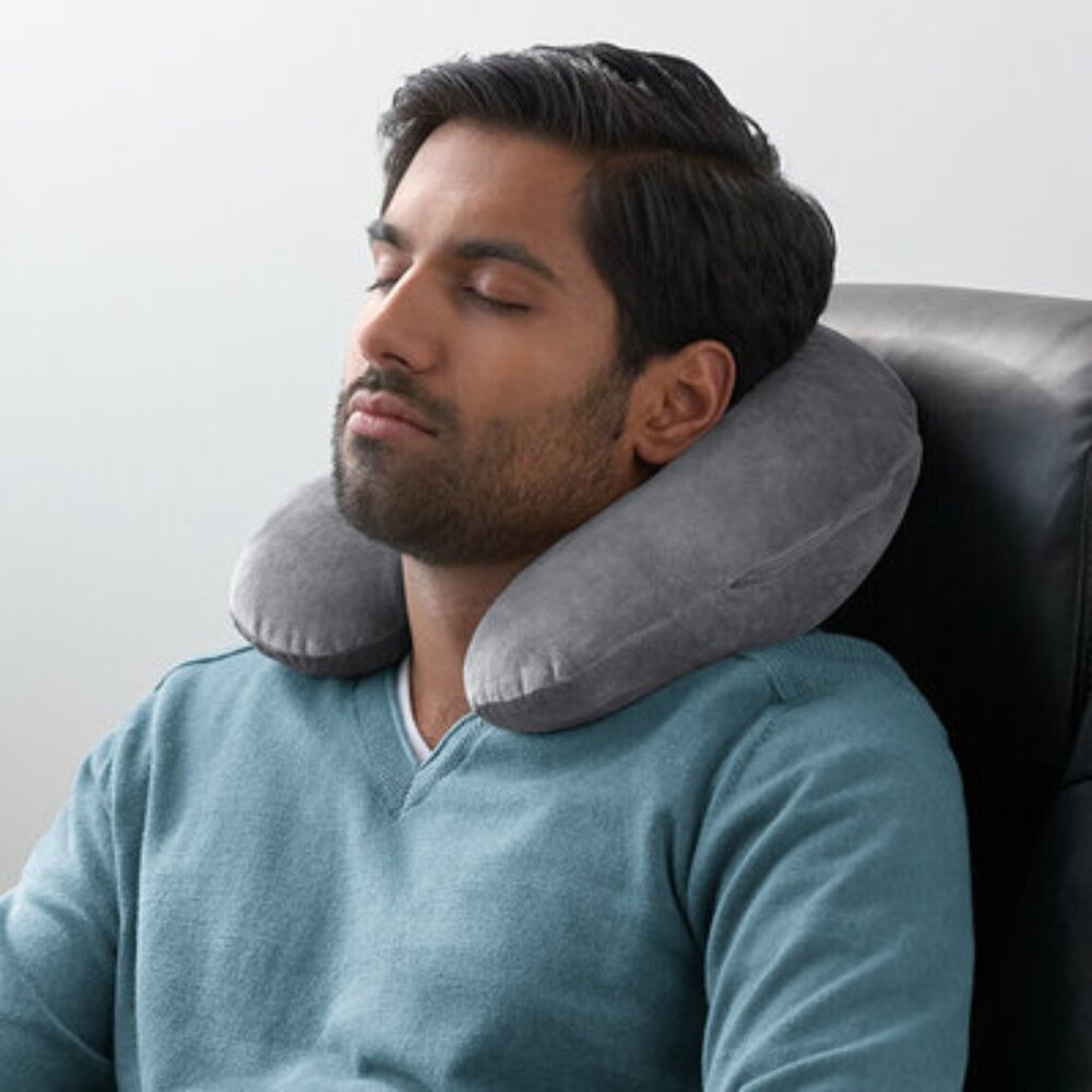 NWOT Travel Neck Pillow - Picture 1 of 9